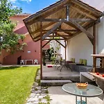 Apartment Iole *